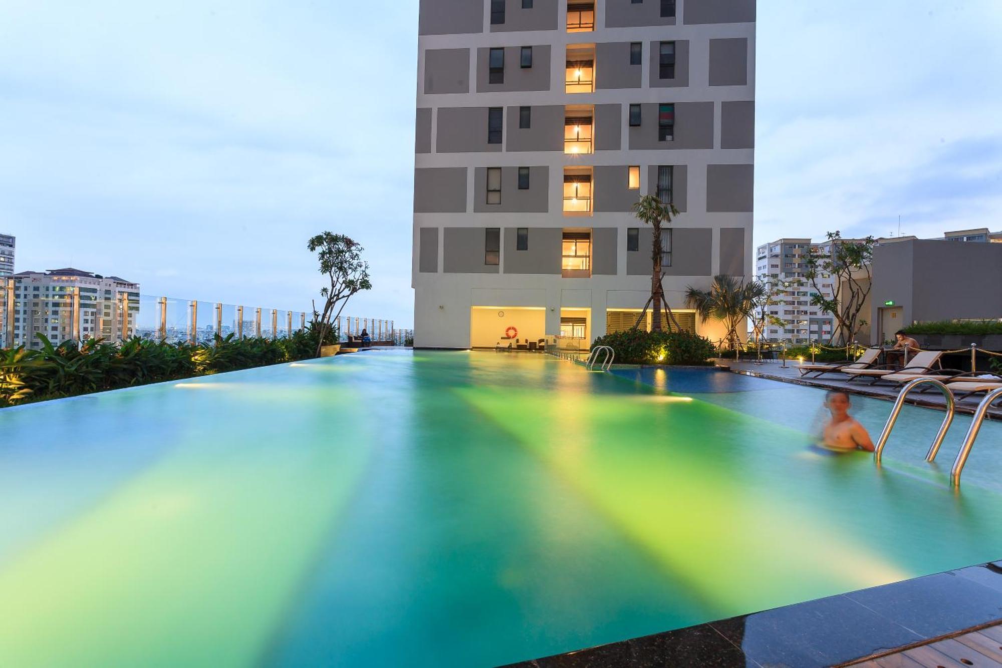 Spacious Saigon - Infinity Pool In Rivergate 胡志明市 外观 照片